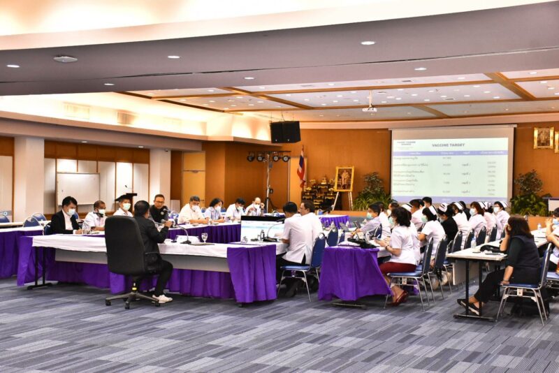ปลัดสธ. สนับสนุนนโยบายรัฐเปิดประเทศอย่างปลอดภัย เร่งสร้างภูมิคุ้มกันหมู่