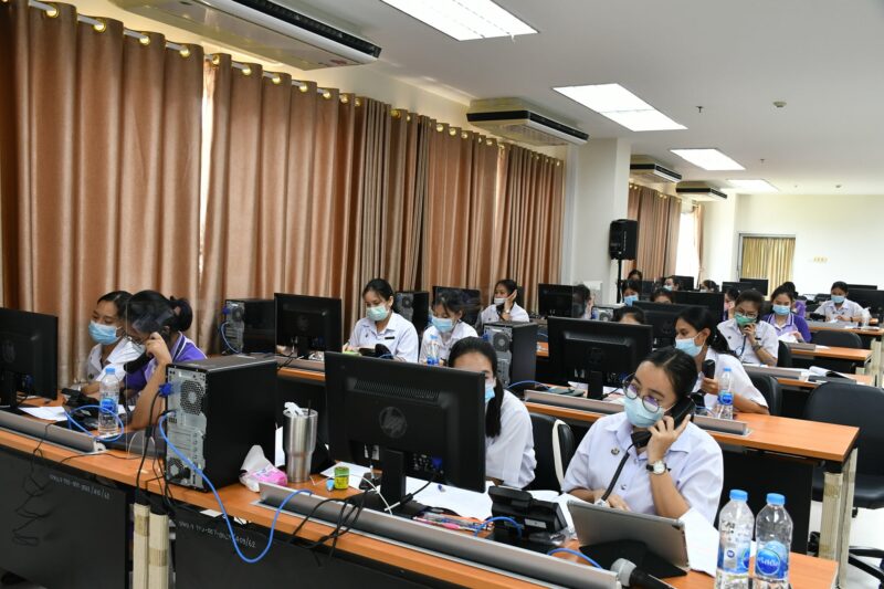 สธ. เปิด Call center 180 คู่สาย โทรได้ ถ้าสงสัยเรื่อง หมอพร้อม
