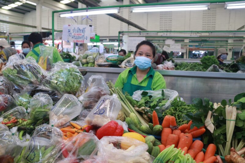 กรมอนามัย ย้ำผู้ประกอบการตลาด ผู้ขาย ผู้จ่าย ปฏิบัติตามมาตรการสร้างเกราะป้องกันโควิด-19