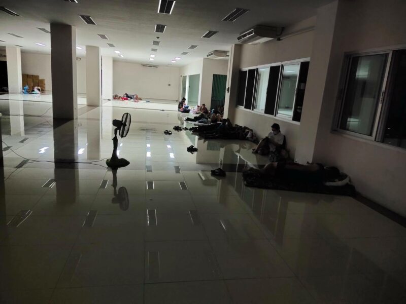 ศูนย์พักพิงชั่วคราวกรุงเทพ จากเหตุระเบิดไฟไหม้ติดต่อ