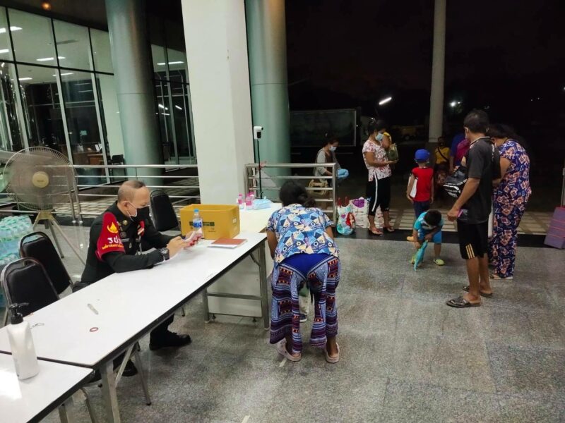 ศูนย์พักพิงชั่วคราวกรุงเทพ จากเหตุระเบิดไฟไหม้ติดต่อ