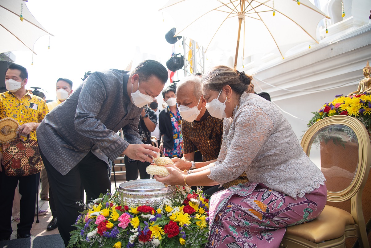 รวม 10 วัด จัดงานสงกรานต์วิถีใหม่ ในกรุงเทพ 2565