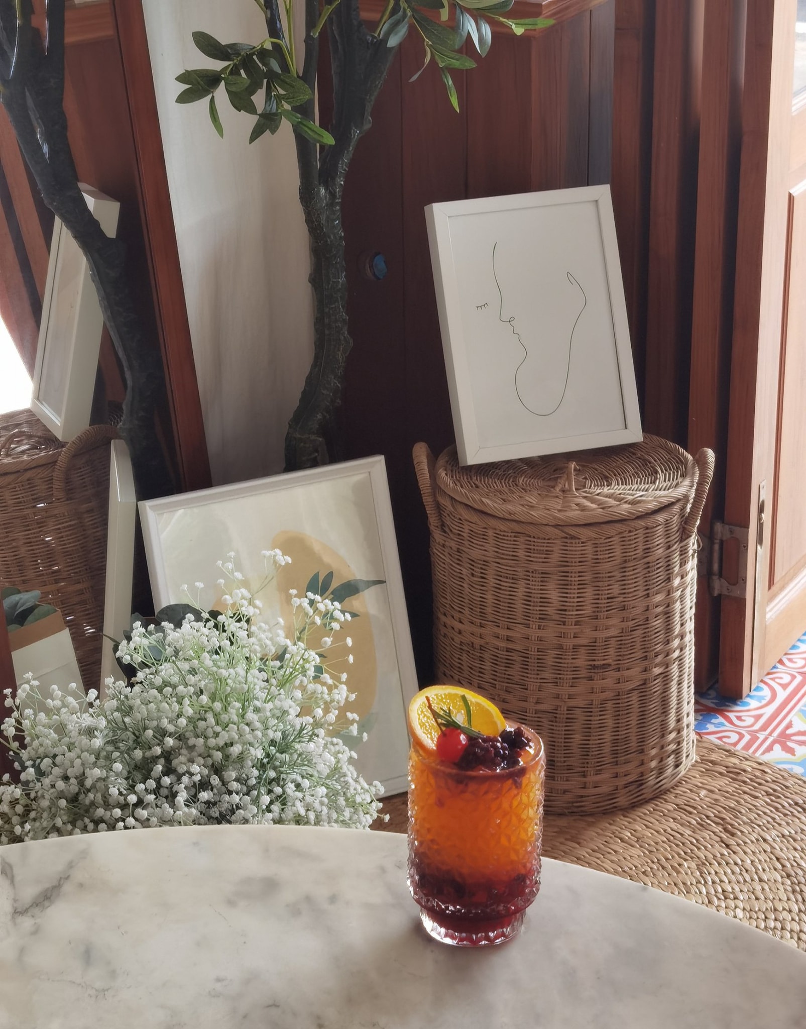 Kan's haus cafe and bistro