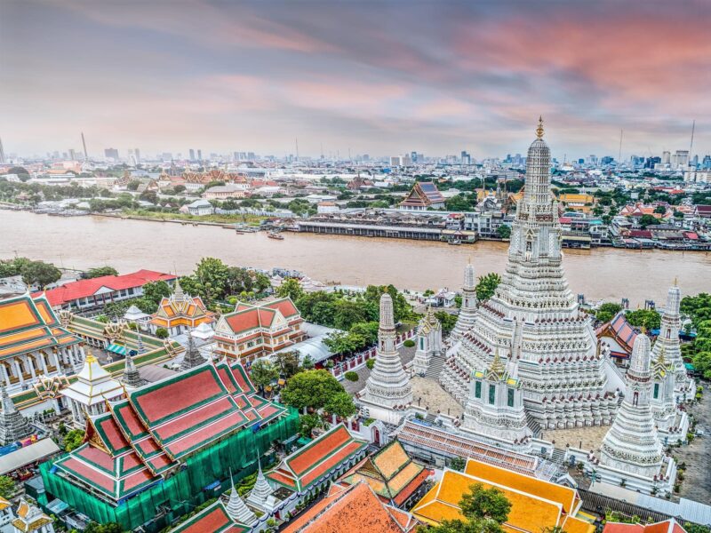 วัดอรุณปิดวันไหน ?  