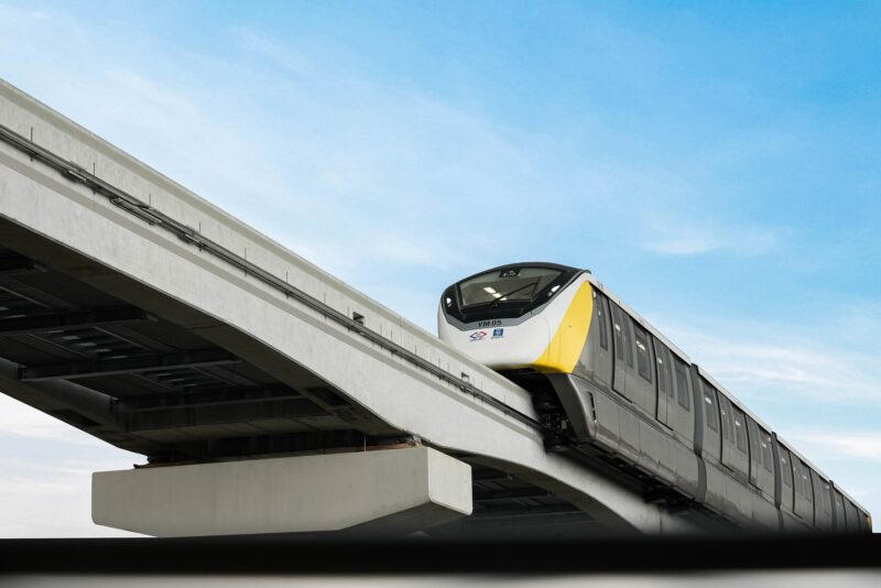 รถไฟฟ้าสายสีเหลือง ล่าสุด เปิด ปิด กี่โมง ?