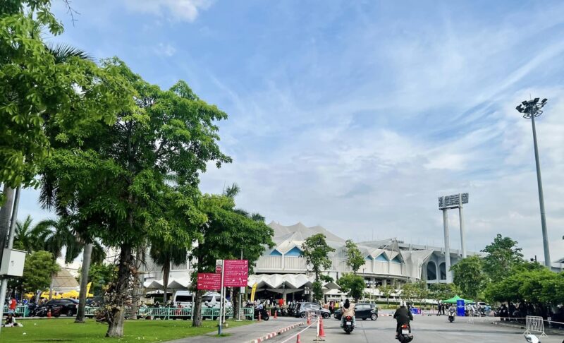 อินดอร์สเตเดี้ยมหัวหมาก รถไฟฟ้า BTS ลงสถานีไหน