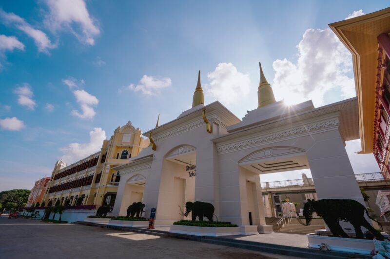 บางกอกเวิลด์ฟู้ดฮอลล์ (Bangkok World Food Hall) อยู่ที่ไหน เดินทางยังไง ?