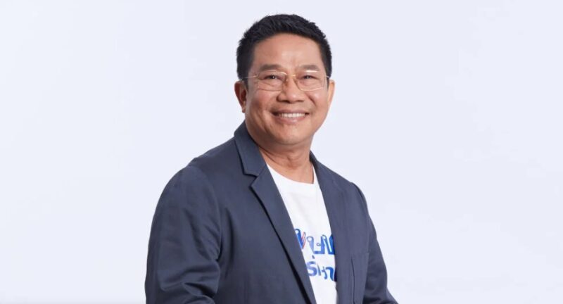 ประวัติ พิชิต ชื่นบาน