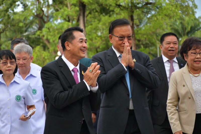 “ชลน่าน-สันติ” เตรียมแถลงนโยบายกระทรวงก่อน 22 ก.ย.นี้ ตั้ง National Health Board เป็นแกนกลางกำหนดนโยบายสุขภาพ