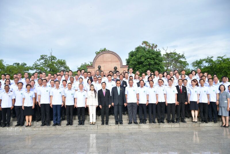 “ชลน่าน-สันติ” เตรียมแถลงนโยบายกระทรวงก่อน 22 ก.ย.นี้ ตั้ง National Health Board เป็นแกนกลางกำหนดนโยบายสุขภาพ