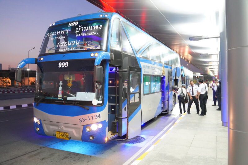 จุดจอดรถทัวร์ บขส. สถานีกลางกรุงเทพอภิวัฒน์