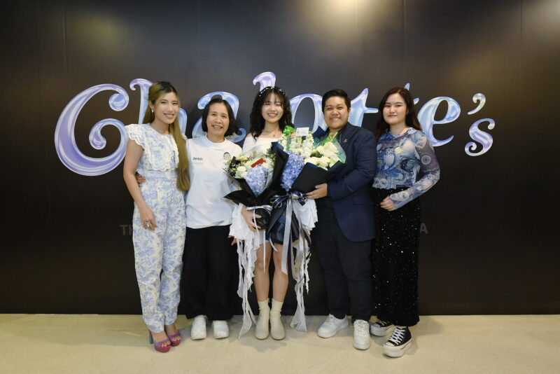 ร่วมด่ำดิ่งสู่อาณาจักรแห่งดินแดนใต้ทะเลสุดอัศจรรย์ไปกับงานเลี้ยงฉลองปราสาทของราชินีชาล็อต