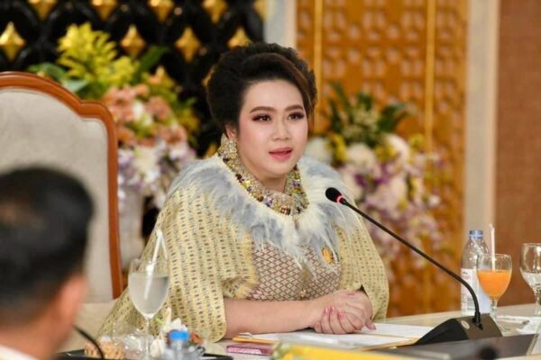 รมว. “ศุภมาส” ให้ วศ.อว. พัฒนาอาหารชุมชนสู่อาหารแห่งอนาคต ล่าสุดพัฒนาอาหารจากเศษดักแด้หนอนไหมอีรี่เป็นผลิตภัณฑ์อาหารโปรตีนสูง ปลอดภัย รสชาติอร่อย
