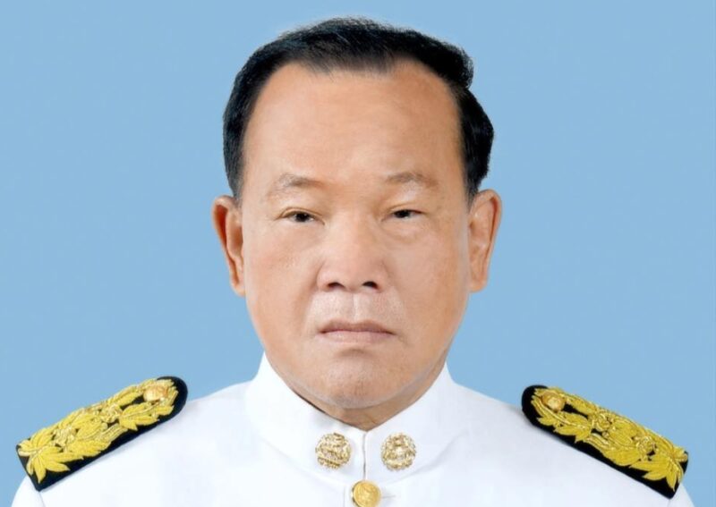 ประวัติ สันติ พร้อมพัฒน์