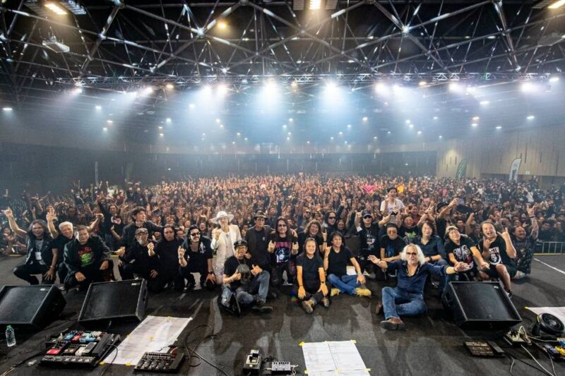 “Pong 47 ปี Rock Never Dies” ครั้งแรก!! ของ“โป่ง ปฐมพงศ์” กับเรื่องราวและมิตรภาพบนเส้นทางสายดนตรีตลอด 47 ปีการกลับมารวมตัวของ 6 วง และ 8 มือกีตาร์ระดับพระกาฬบนเวทีเดียวกันอย่างยิ่งใหญ่ “Pong 47 ปี Rock Never Dies” ครั้งแรก!! ของ“โป่ง ปฐมพงศ์” กับเรื่องราวและมิตรภาพบนเส้นทางสายดนตรีตลอด 47 ปีการกลับมารวมตัวของ 6 วง และ 8 มือกีตาร์ระดับพระกาฬบนเวทีเดียวกันอย่างยิ่งใหญ่