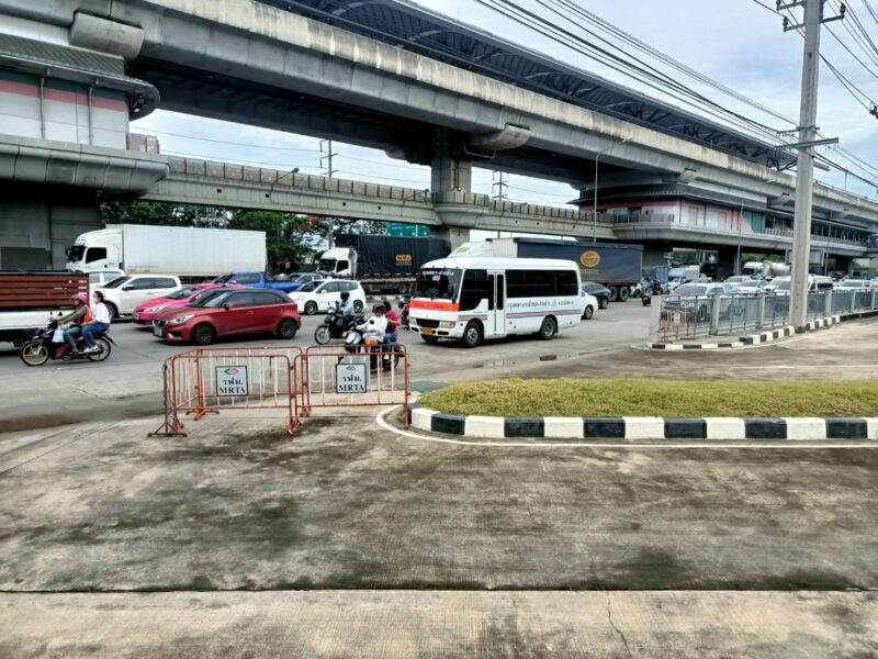 บขส. พร้อมให้บริการรถโดยสาร 11 เส้นทาง รับ-ส่ง ประชาชน ณ จุดจอด “สถานีรถไฟฟ้าคลองบางไผ่” เชื่อมต่อการเดินทางล้อ-ราง หนุนนโยบาย “คมนาคมขนส่งด้านตะวันตก” แบบไร้รอยต่อ