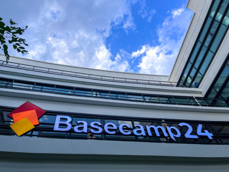 จาก “Basecamp24” ถึง “builds CMU” บทพิสูจน์ความสำเร็จของหน่วยบ่มเพาะธุรกิจในมหาวิทยาลัยกับการเป็นพื้นที่ปลอดภัยให้ Startup นักศึกษา