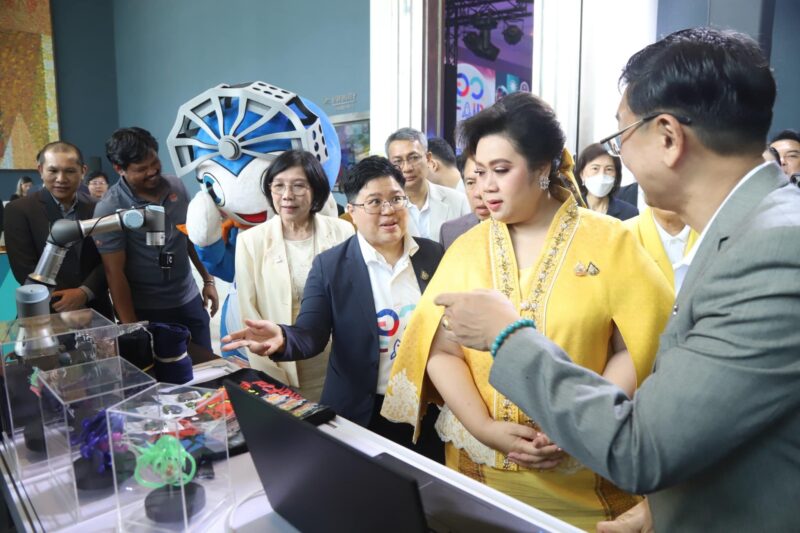 กรมวิทย์ฯ บริการ เข้าร่วมงานแถลงข่าว อว.แฟร์ : SCI POWER FOR FUTURE THAILAND เดินหน้ายกระดับการเรียนรู้วิทยาศาสตร์และนวัตกรรม ขับเคลื่อนไทยสู่อนาคต