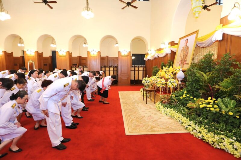 กรมวิทย์ฯ บริการ ร่วมพิธีทำบุญตักบาตรพระสงฆ์ ถวายสัตย์ปฏิญาณ พร้อมลงนามถวายพระพร เนื่องในโอกาสวันเฉลิมพระชนมพรรษาพระบาทสมเด็จพระเจ้าอยู่หัว 28 กรกฎาคม 2567