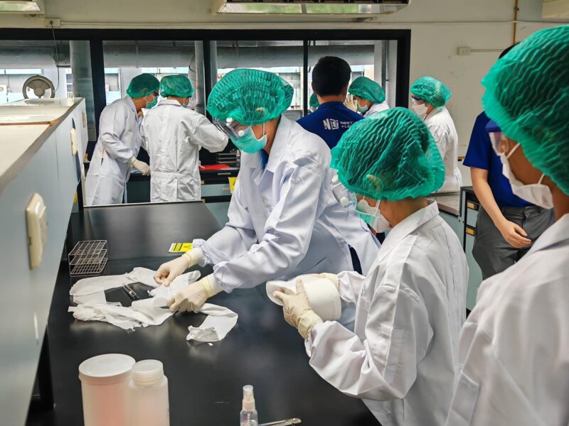 กรมวิทย์ฯ บริการ กระทรวง อว. ส่งเสริมความปลอดภัยทางชีวภาพ จัดอบรม Biosafety และ Biosecurity ให้กับบุคลากรห้องปฏิบัติการเกี่ยวกับเชื้อโรคและพิษจากสัตว์