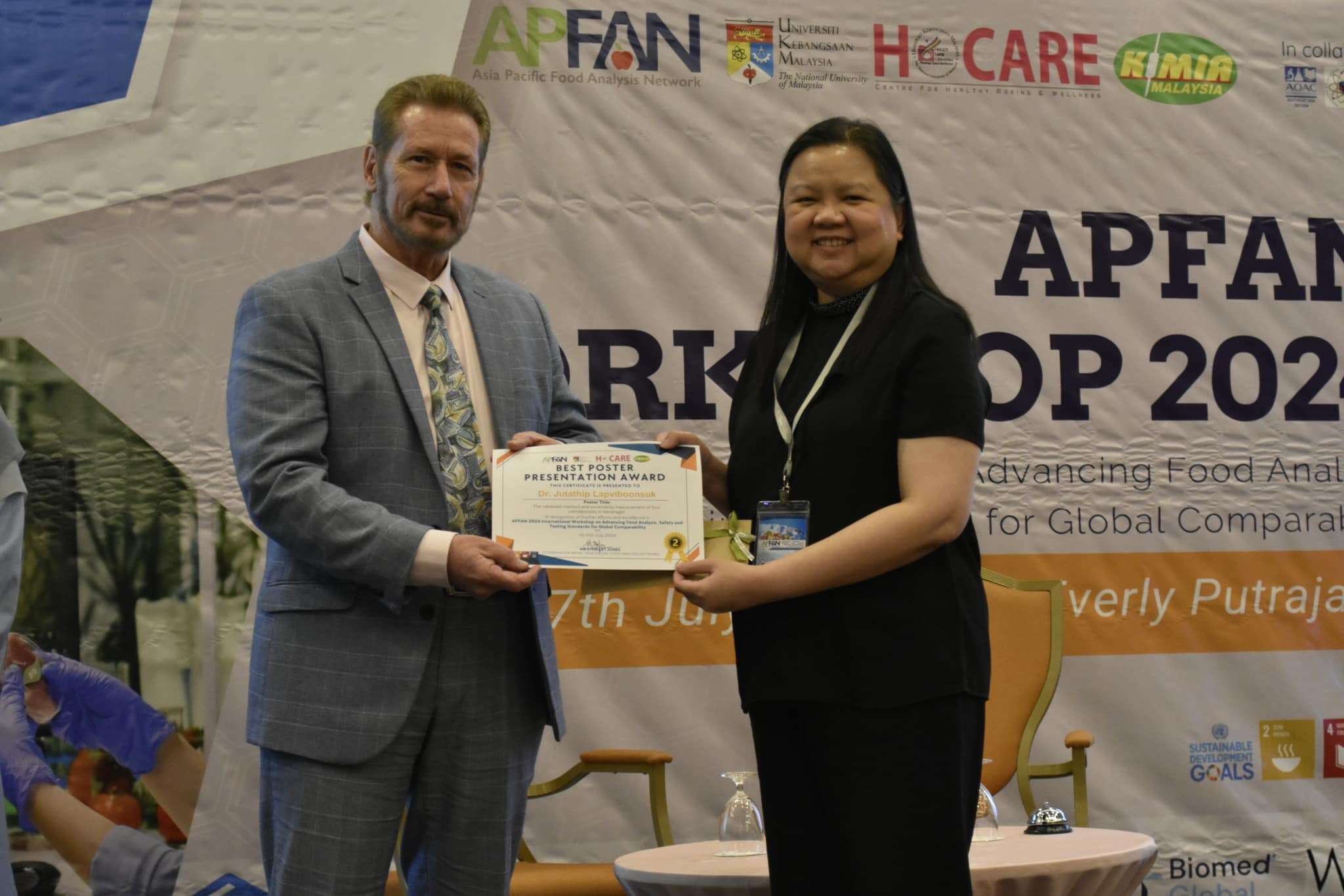 กรมวิทย์ฯบริการ ร่วมประชุมวิชาการ “APFAN Workshop 2024” และนำเสนอโปสเตอร์เรื่อง “The validated method and uncertainty measurement of four cannabinoids in beverages”