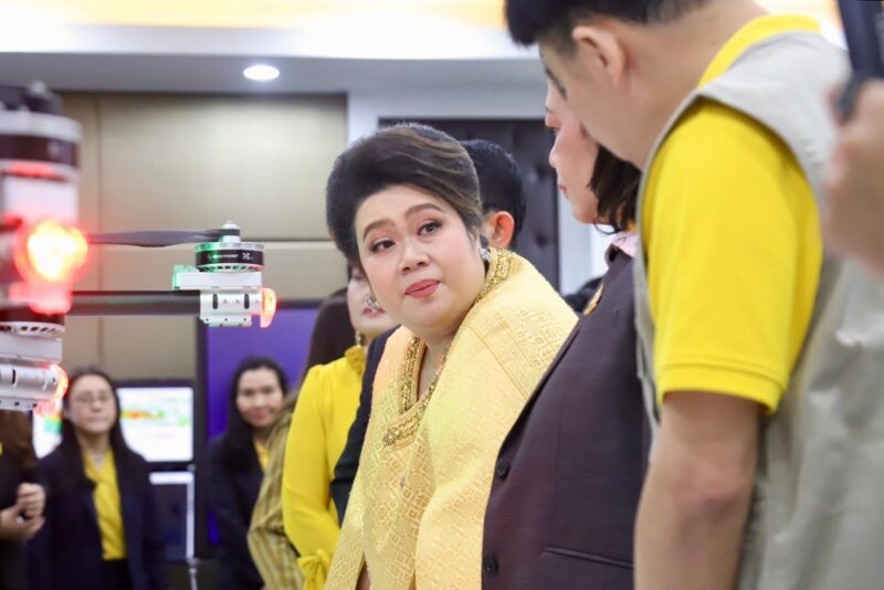 กรมวิทย์ฯ บริการ ขานรับข้อสั่งการ รมว. "ศุภมาส" จัดทีมสนับสนุน “ศูนย์ปฏิบัติการสถานการณ์น้ำท่วม อว.” ช่วยเหลือประชาชนประสบอุทกภัยภาคเหนือ พร้อมส่งทีผู้พันวิทย์ อว. กระจายความช่วยเหลือเต็มกำลัง