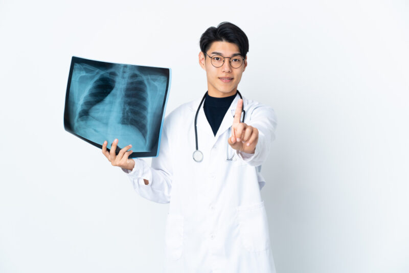 มะเร็งปอด เกิดจากอะไร อาการเป็นอย่างไร สังเกต รักษาก่อนสายเกินไป